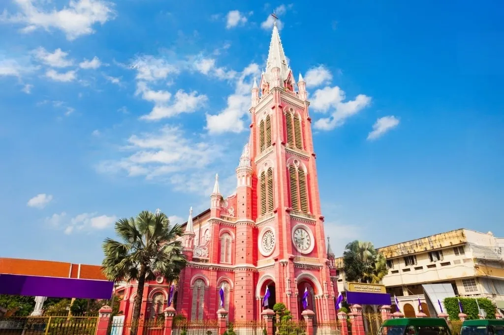 2 Day Ho Chi Minh City Itinerary: Must-Visit Highlights v5ad3r